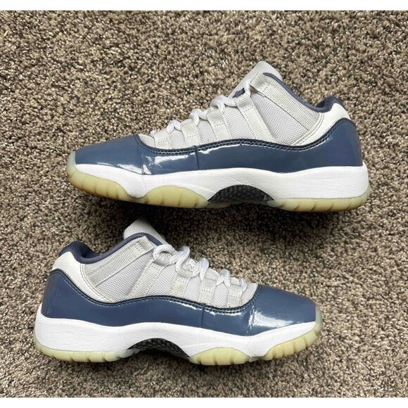 Nike Air Jordan 11 Retro Low Diffused Blue Size 4.5 Youth (Size 6 Women's) - Picture 2 of 7